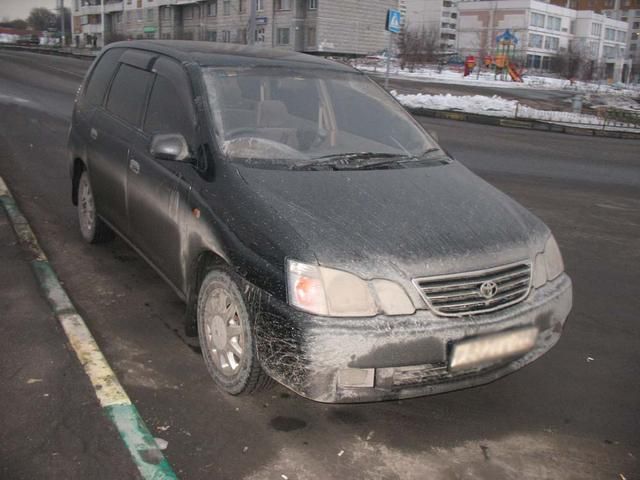 1999 Toyota Gaia