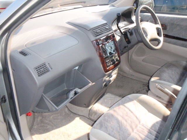 1999 Toyota Gaia