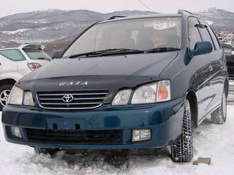 1999 Toyota Gaia