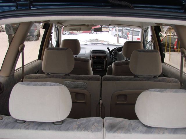 1999 Toyota Gaia