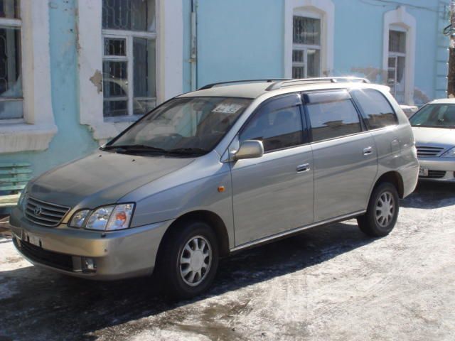 1999 Toyota Gaia