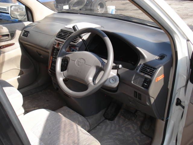 1999 Toyota Gaia