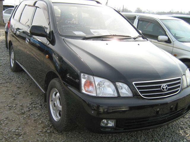 1999 Toyota Gaia