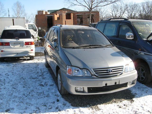 1999 Toyota Gaia