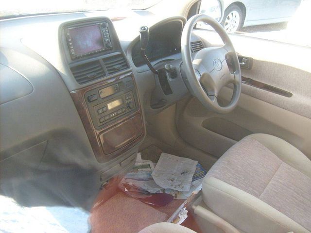 1999 Toyota Gaia