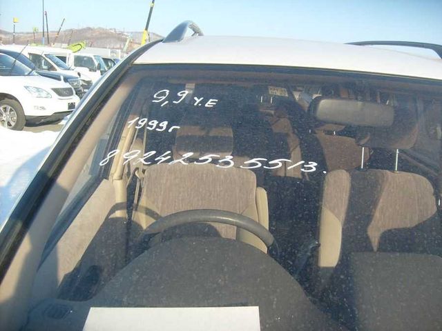 1999 Toyota Gaia