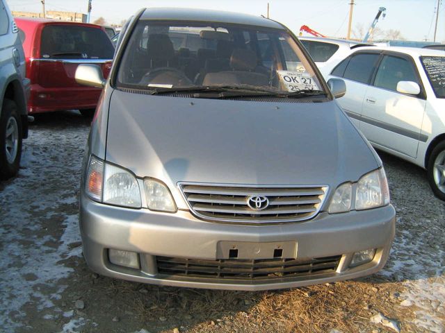 1999 Toyota Gaia