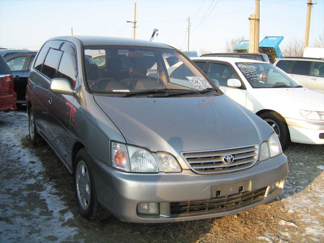 1999 Toyota Gaia