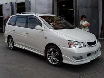 1999 Toyota Gaia