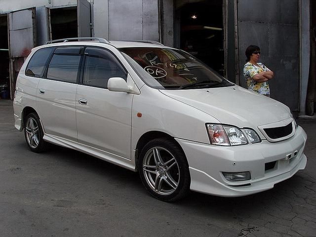 1999 Toyota Gaia