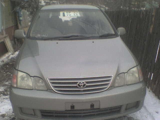 1999 Toyota Gaia