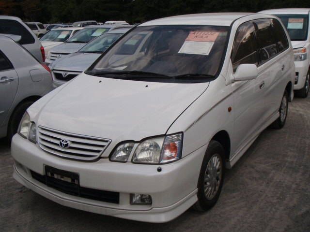 1999 Toyota Gaia