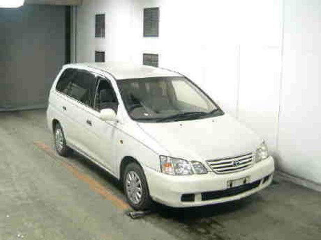 1999 Toyota Gaia