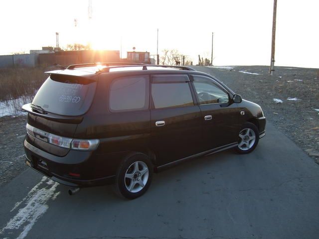 1999 Toyota Gaia