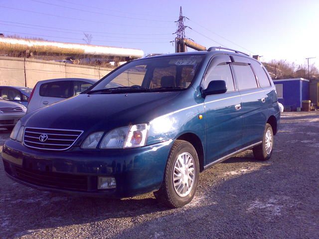 1999 Toyota Gaia