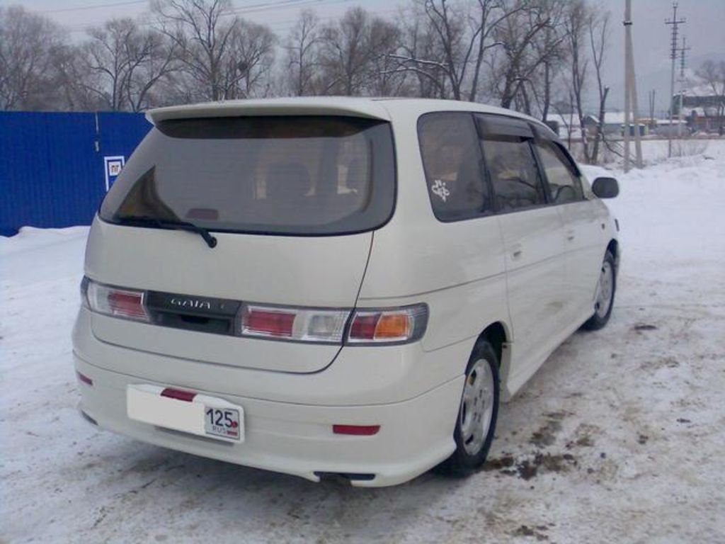 1999 Toyota Gaia