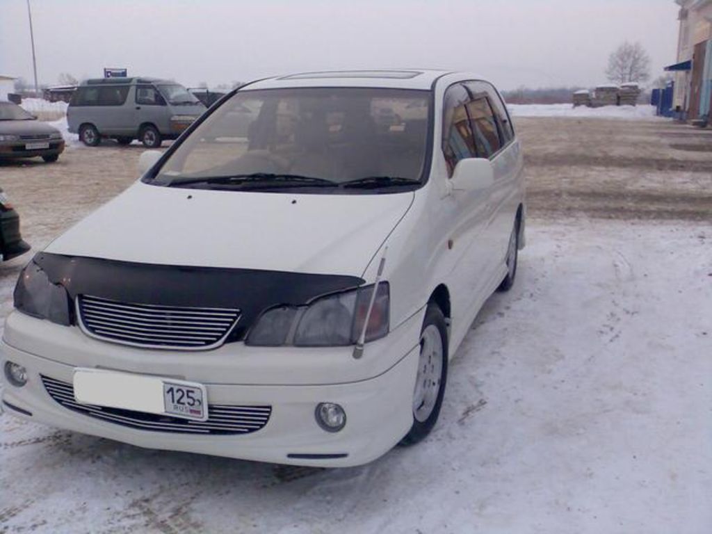 1999 Toyota Gaia