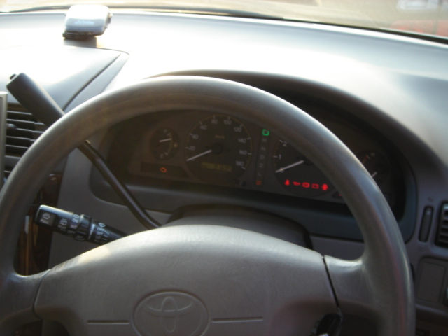 1999 Toyota Gaia Images