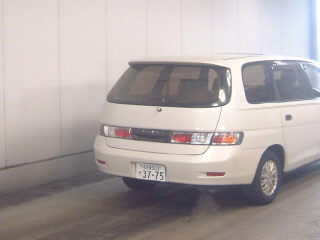 1999 Toyota Gaia Pictures