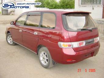 1999 Toyota Gaia Pictures