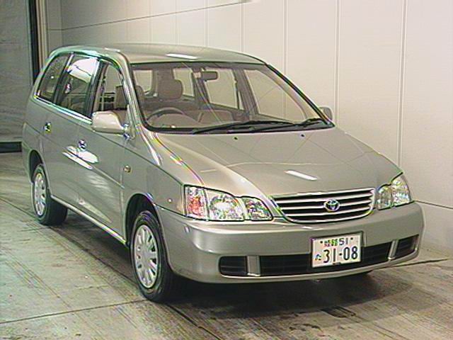 1999 Toyota Gaia Pictures