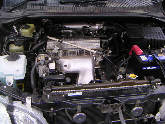 1999 Toyota Gaia Images