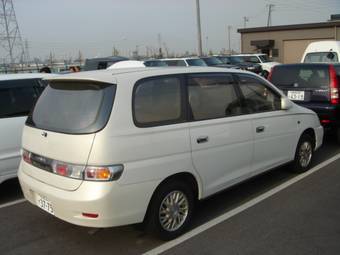 1999 Toyota Gaia Pictures