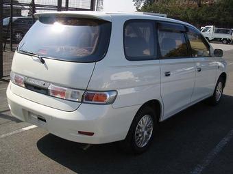 2000 Toyota Gaia