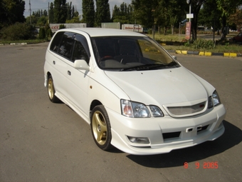 2000 Toyota Gaia