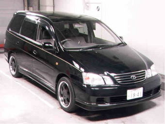 2000 Toyota Gaia