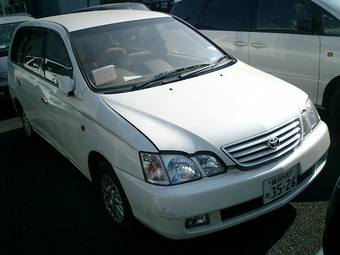 2000 Toyota Gaia