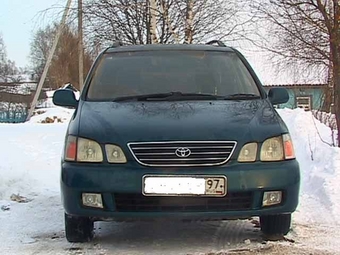 2000 Toyota Gaia