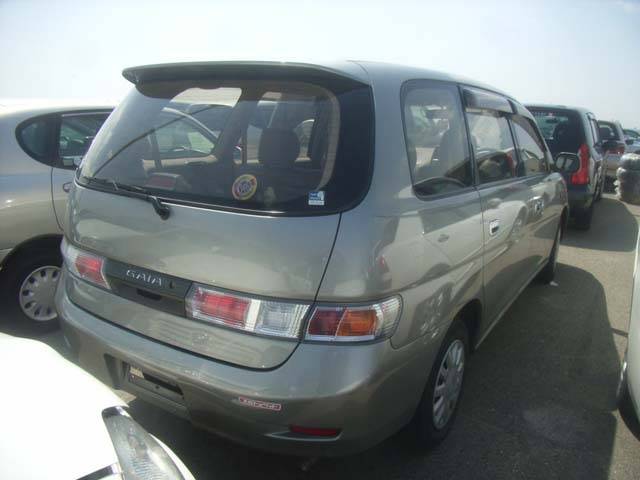 2000 Toyota Gaia