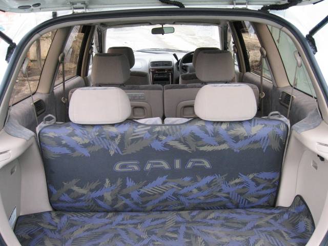 2000 Toyota Gaia