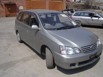 2000 Toyota Gaia