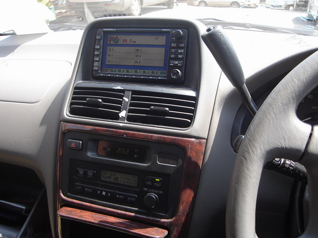2000 Toyota Gaia