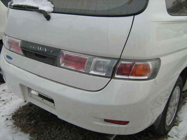 2000 Toyota Gaia