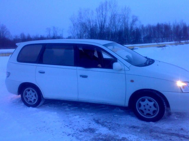 2000 Toyota Gaia