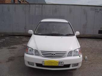 2000 Toyota Gaia