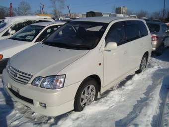 2000 Toyota Gaia