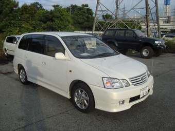 2000 Toyota Gaia