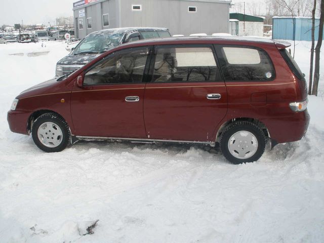 2000 Toyota Gaia