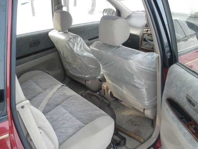 2000 Toyota Gaia