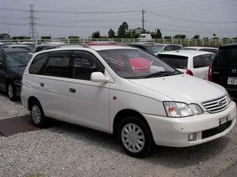 2000 Toyota Gaia