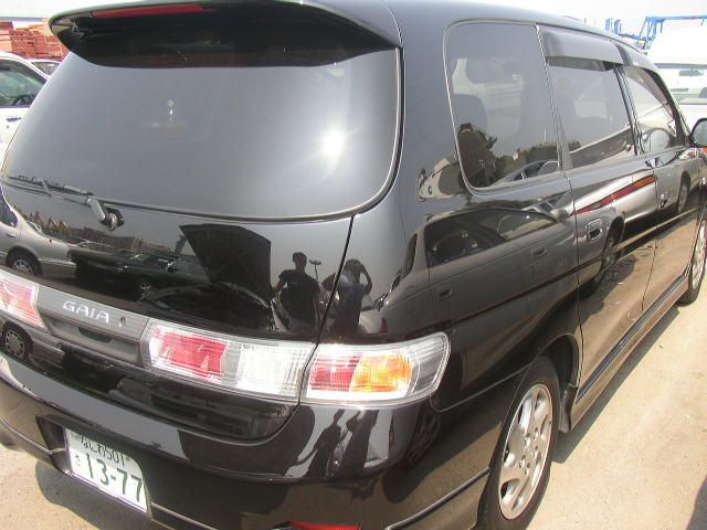 2000 Toyota Gaia