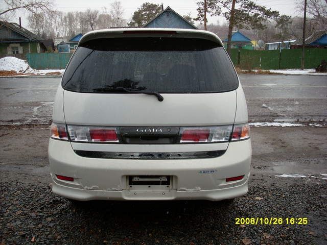 2000 Toyota Gaia
