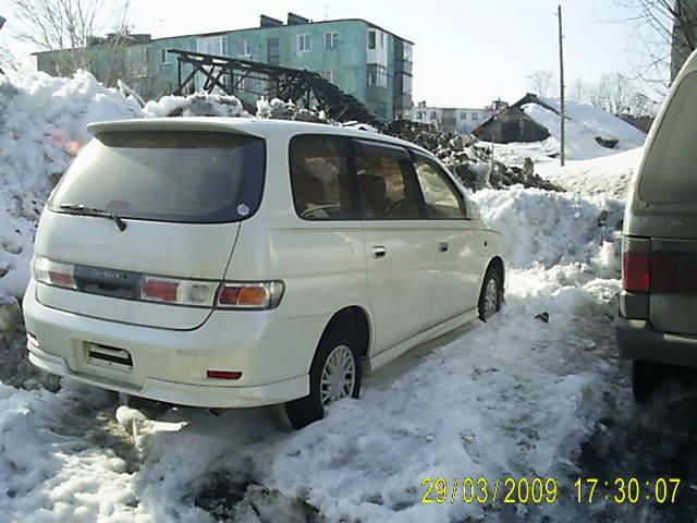 2000 Toyota Gaia