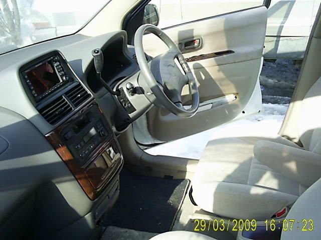 2000 Toyota Gaia