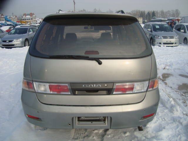 2000 Toyota Gaia