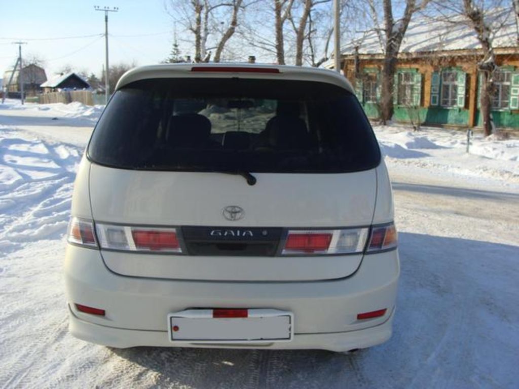 2000 Toyota Gaia